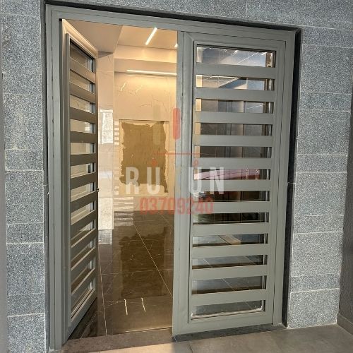 Office for Rent | Achrafieh Adlieh | 70 m² | 3 Rooms + Reception | Kitchenette | Toilet | 1 Parking | 2 Elevators | Generator | $900/month 9