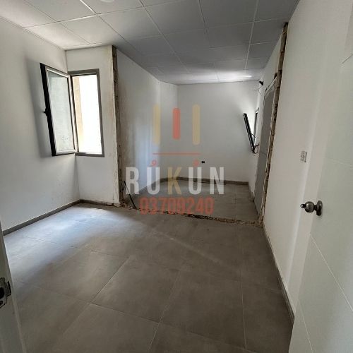 Office for Rent | Achrafieh Adlieh | 60 m² | 3 Rooms + Reception | Kitchenette | Toilet | 1 Parking | 2 Elevators | Generator | $700/month 3